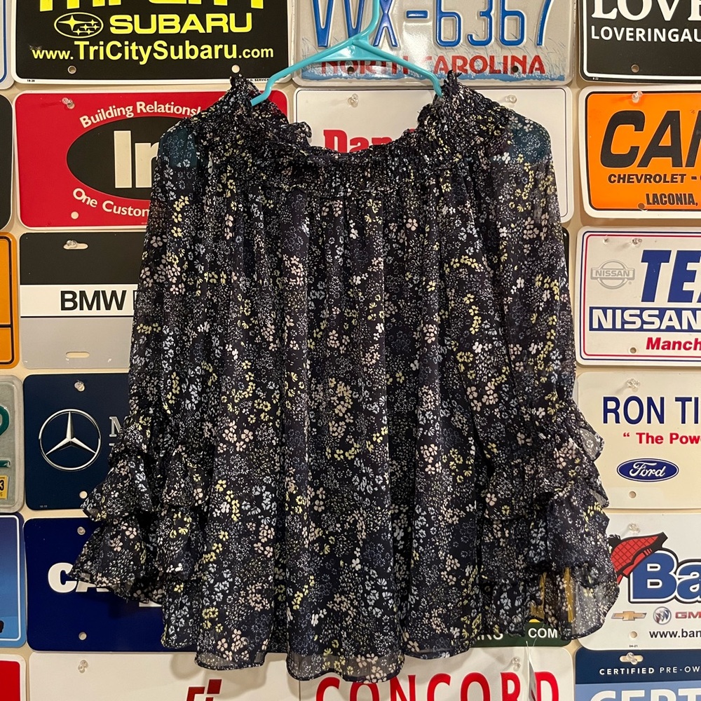 NWT- Coco Bianco navy sheer floral blouse